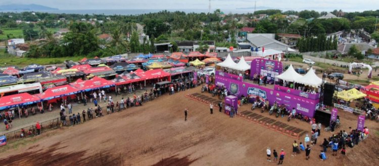 Berkah Bupati Cup Grasstrack-Motocross Championship 2023, Dagangan UMKM Laris Manis